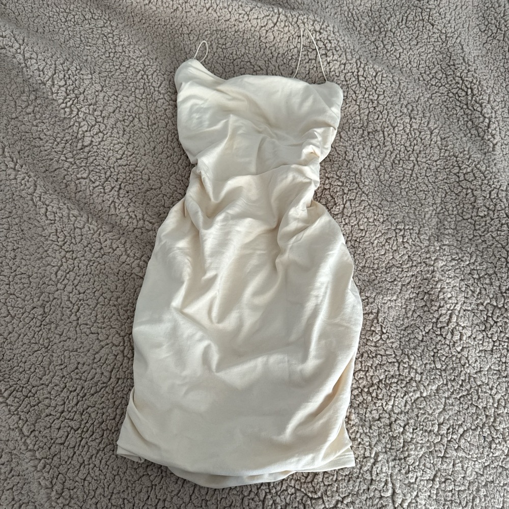 Oh Polly crème colored ruched dress